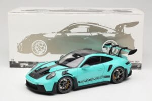 Porsche 911 992 GT3 RS Python Green & Dark Silver Wheels Minichamps 1:18 110062026 Metal — zdjęcie 8 z 8