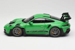 Porsche 911 992 GT3 RS Python Zielony Norev 1:18 WAP0212820RGT3 Metal — zdjęcie 4 z 8