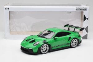 Porsche 911 992 GT3 RS Python Zielony & Srebrne Felgi & Czarny Decor Minichamps 1:18 153062235 Metal — zdjęcie 6 z 6