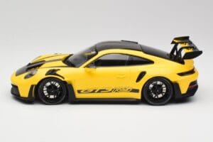 Porsche 911 992 GT3 RS Racing Żółty & Czarne Felgi Minichamps 1:18 153062245 Metal — zdjęcie 3 z 6