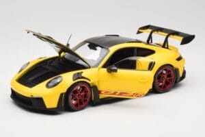Porsche 911 992 GT3 RS Racing Yellow Weissach Package & Red Wheels Minichamps 1:18 110062025 Metal — zdjęcie 2 z 8