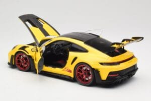 Porsche 911 992 GT3 RS Racing Yellow Weissach Package & Red Wheels Minichamps 1:18 110062025 Metal — zdjęcie 5 z 8