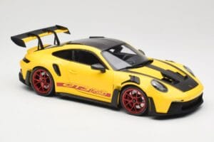 Porsche 911 992 GT3 RS Racing Yellow Weissach Package & Red Wheels Minichamps 1:18 110062025 Metal — zdjęcie 6 z 8