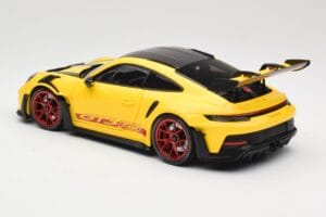 Porsche 911 992 GT3 RS Racing Yellow Weissach Package & Red Wheels Minichamps 1:18 110062025 Metal — zdjęcie 7 z 8