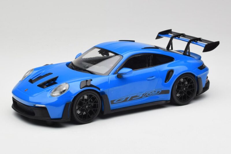 Porsche 911 992 GT3 RS Shark Niebieski & Czarne Felgi Minichamps 1:18 153062233 Metal