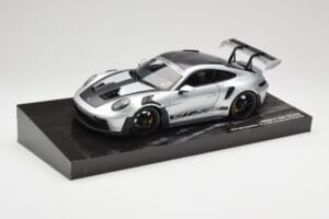 Porsche 911 992 GT3 RS Srebrny Weissach Package Minichamps 1:18 110062020 Metal — zdjęcie 2 z 8