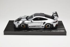 Porsche 911 992 GT3 RS Srebrny Weissach Package Minichamps 1:18 110062020 Metal