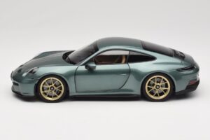 Porsche 911 992 GT3 Touring Package Malachite Green Metallic Norev 1:18 187382 Metal — zdjęcie 4 z 8