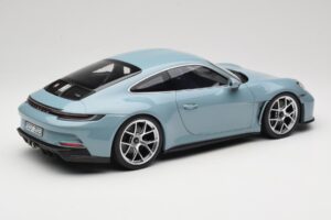 Porsche 911 992 S/T Meisenblau Norev 1:12 127550 Metal — zdjęcie 2 z 6