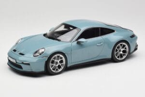 Porsche 911 992 S/T Meissen Blue Norev 1:18 187470 Metal