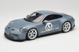 Porsche 911 992 ST Gentian Blue Metallic GT Spirit 1:18 GT491 Żywica