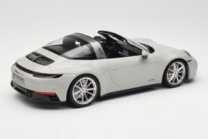 Porsche 911 992 Targa 4 GTS Szary Minichamps 1:18 155061064 Metal — zdjęcie 2 z 6