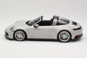Porsche 911 992 Targa 4 GTS Szary Minichamps 1:18 155061064 Metal — zdjęcie 3 z 6