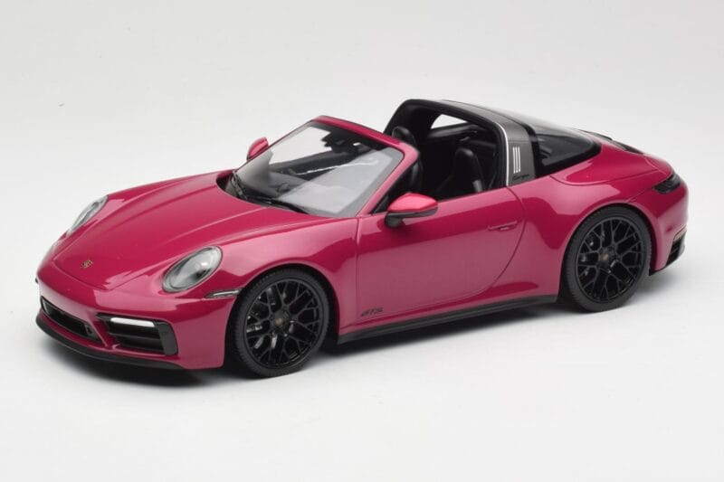 Porsche 911 992 Targa 4 GTS Rubystar Minichamps 1:18 155061066 Metal