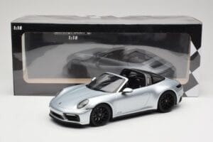 Porsche 911 992 Targa 4 GTS Srebrny Minichamps 1:18 155061061 Metal — zdjęcie 6 z 6