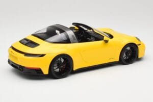 Porsche 911 992 Targa 4 GTS Żółty Minichamps 1:18 153061064 Metal — zdjęcie 2 z 6