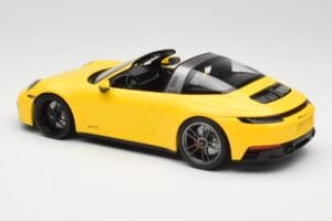 Porsche 911 992 Targa 4 GTS Żółty Minichamps 1:18 153061064 Metal — zdjęcie 5 z 6