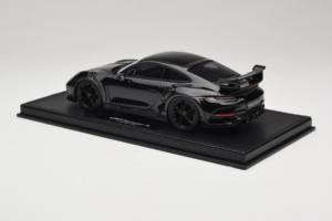 Porsche 911 992 TechArt GTstreet R Czarny Z Czarnymi Kołami TechArt 1:18 REMC012 Żywica — zdjęcie 5 z 6