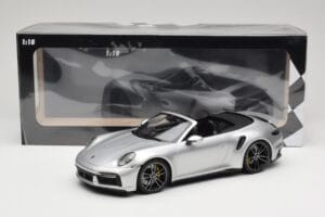 Porsche 911 992 Turbo S Kabriolet Srebrny Minichamps 1:18 155069082 Metal — zdjęcie 6 z 6