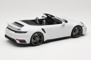 Porsche 911 992 Turbo S Kabriolet White Metallic Minichamps 1:18 155069080 Metal — zdjęcie 2 z 6