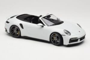 Porsche 911 992 Turbo S Kabriolet White Metallic Minichamps 1:18 155069080 Metal — zdjęcie 4 z 6