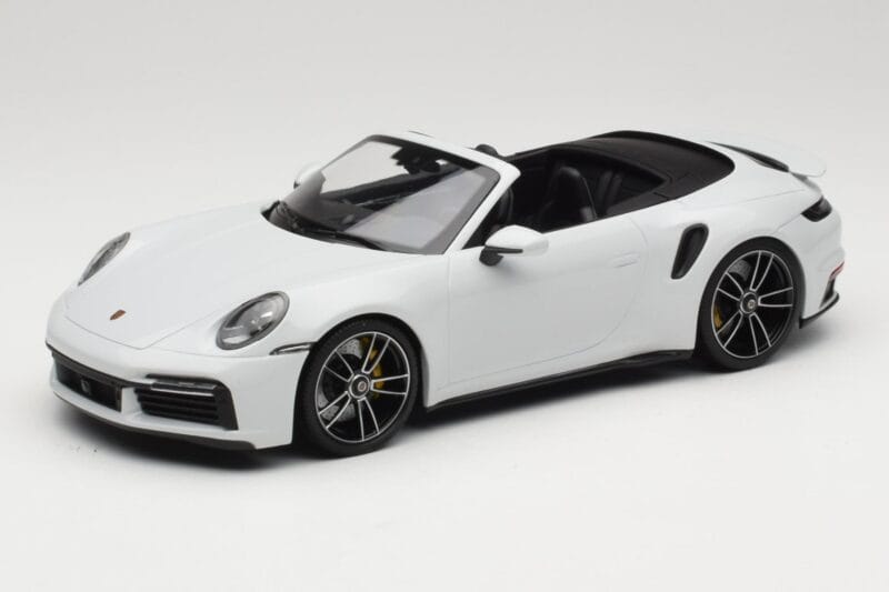 Porsche 911 992 Turbo S Kabriolet White Metallic Minichamps 1:18 155069080 Metal