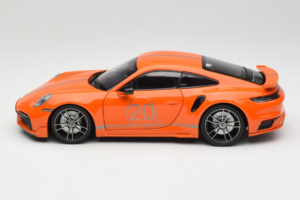 Porsche 911 992 Turbo S Coupe Sport Design Pomarańczowy Minichamps 1:18 113069074 Metal — zdjęcie 4 z 8