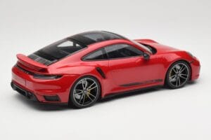 Porsche 911 992 Turbo S Czerwony Minichamps 1:18 155069070 Metal — zdjęcie 2 z 6