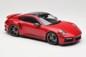 Porsche 911 992 Turbo S Czerwony Minichamps 1:18 155069070 Metal — zdjęcie 4 z 6