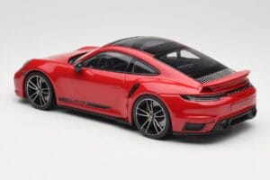 Porsche 911 992 Turbo S Czerwony Minichamps 1:18 155069070 Metal — zdjęcie 5 z 6