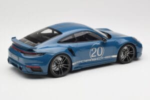 Porsche 911 992 Turbo S Sport Design Package Gentian Blue Metallic Minichamps 1:18 155069170 Metal — zdjęcie 2 z 6