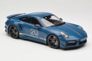Porsche 911 992 Turbo S Sport Design Package Gentian Blue Metallic Minichamps 1:18 155069170 Metal — zdjęcie 4 z 6