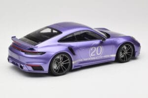 Porsche 911 992 Turbo S Sport Design Package Viola Metallic Minichamps 1:18 155069174 Metal — zdjęcie 2 z 6