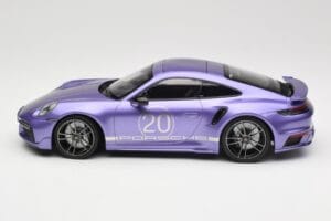 Porsche 911 992 Turbo S Sport Design Package Viola Metallic Minichamps 1:18 155069174 Metal — zdjęcie 3 z 6
