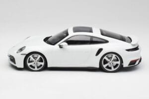 Porsche 911 992 Turbo S Biały Concept Minichamps 1:18 WAP0211620CNP Metal — zdjęcie 3 z 6