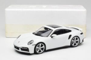 Porsche 911 992 Turbo S Biały Concept Minichamps 1:18 WAP0211620CNP Metal — zdjęcie 6 z 6