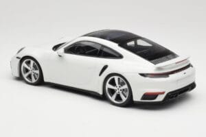 Porsche 911 Turbo S 992 Biały Minichamps 1:18 WAP0211620RTRB Metal — zdjęcie 5 z 6
