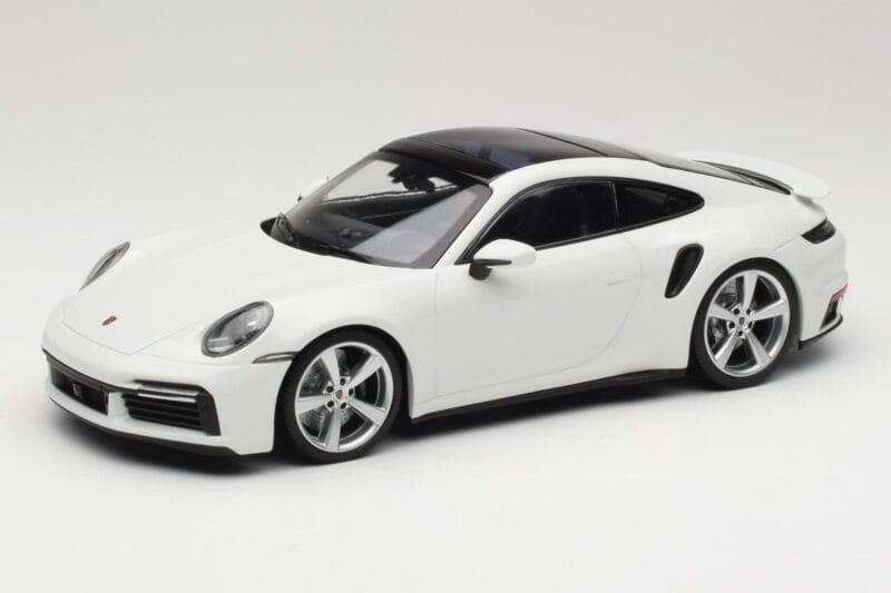 Porsche 911 Turbo S 992 Biały Minichamps 1:18 WAP0211620RTRB Metal