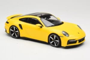 Porsche 911 992 Turbo S Żółty Minichamps 1:18 155069071 Metal — zdjęcie 4 z 6