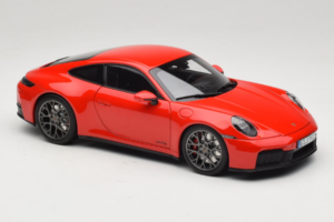 Porsche 911 992.2 Carrera 4 GTS Guards Red Norev 1:18 187171 Metal — zdjęcie 6 z 8