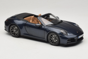 Porsche 911 992.2 Carrera Kabriolet Yachting Blue Norev 1:18 187180 Metal — zdjęcie 6 z 8