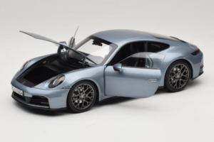 Porsche 911 992.2 Carrera Polar Silver Metallic Norev 1:18 187170 Metal — zdjęcie 2 z 8