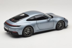 Porsche 911 992.2 Carrera Polar Silver Metallic Norev 1:18 187170 Metal — zdjęcie 3 z 8