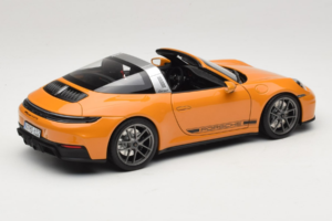 Porsche 911 992.2 Targa 4 GTS Bahama Yellow Norev 1:18 187190 Metal — zdjęcie 4 z 10