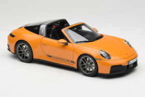 Porsche 911 992.2 Targa 4 GTS Bahama Yellow Norev 1:18 187190 Metal — zdjęcie 8 z 10