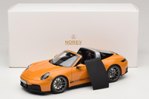 Porsche 911 992.2 Targa 4 GTS Bahama Yellow Norev 1:18 187190 Metal — zdjęcie 10 z 10