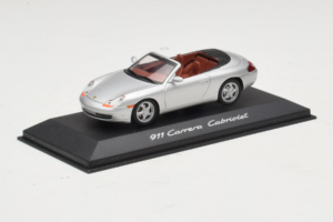 Porsche 911 996 Kabriolet Srebrny Minichamps 1:43 WAP02004097 Metal — zdjęcie 2 z 4