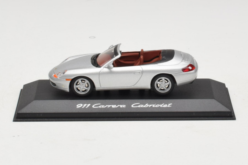 Porsche 911 996 Kabriolet Srebrny Minichamps 1:43 WAP02004097 Metal