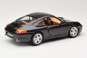 Porsche 911 996 Carrera Czarny Bburago 1:18 3385-M2 Metal — zdjęcie 3 z 8