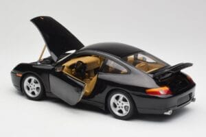 Porsche 911 996 Carrera Czarny Gate 1:18 1043 Metal — zdjęcie 5 z 8